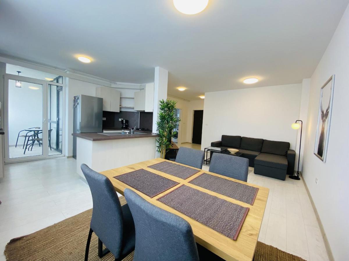 Charming Flat In Brasov With Balcony Panoramic View 아파트 외부 사진